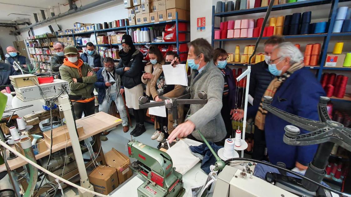Kidiliz Absorba mat riel et mobilier vendus aux ench res ce lundi